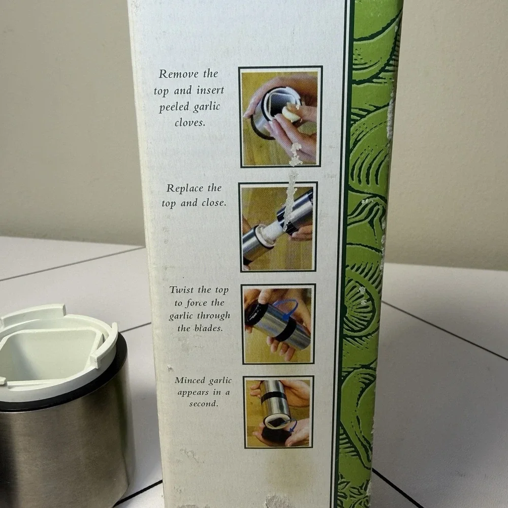 Williams-Sonoma Garlic Genius Chop Mince Made in Slovenia Vintage 2003 Rare Box‎